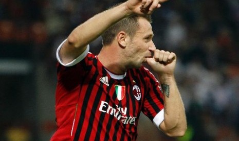 http://teameuro2012.blogspot.com/2012/06/antonio-cassano-2012.html