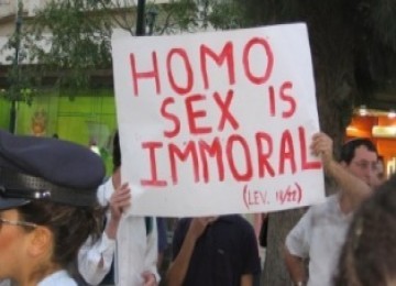 Demonstrasi mengecam kaum homoseksual. Ilustrasi