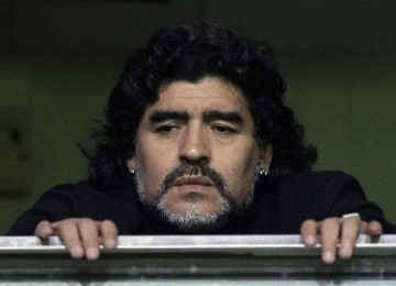 Maradona Dipecat lewat Jejaring Sosial