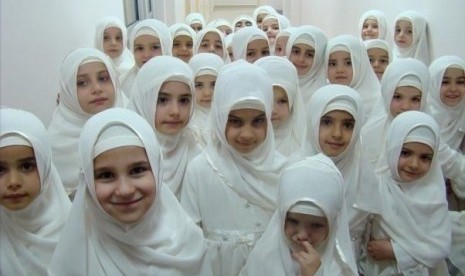 Gadis-gadis Muslimah berjilbab, anggun dan salehah. (ilustrasi)
