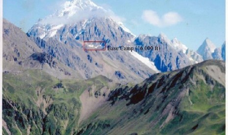 Gunung Gamlang Razi yang merupakan bagian dari pegunungan Himalaya tertinggi di Asia Tenggara