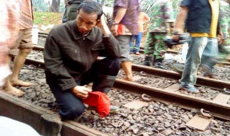 Walah, Sambil Tinjau Tanggul Jebol, Jokowi Juga Diajak Foto Bareng