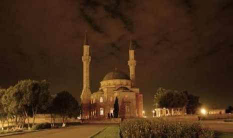 Muslim Azerbaijan Dilarang Itikaf di Masjid  
