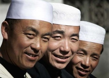 Etnis Uighur Dilarang Puasa