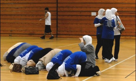 Muslim AS Inginkan Lapangan Basket di Islamic Center 
