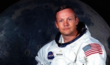 Neil Armstrong Tutup Usia