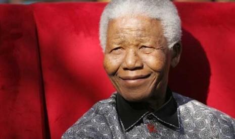 Nelson Mandela saat diabadikan pada tahun 2005.