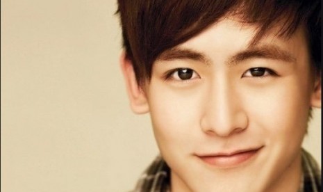 Nichkhun 2PM