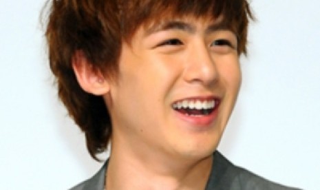 Minta Maaf pada Fans, Nichkhun 