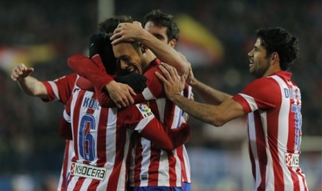 Para pemain Atletico Madrid merayakan gol (ilustrasi).