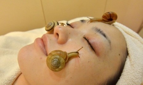 Perawatan wajah dengan menggunakan siput di Jepang