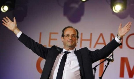 Hollande-Mursi Bahas Peningkatan Hubungan Bilateral