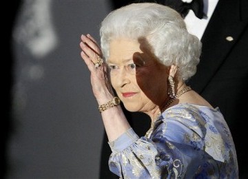 Psstt..Ini Rahasia Fashion Ratu Elizabeth 