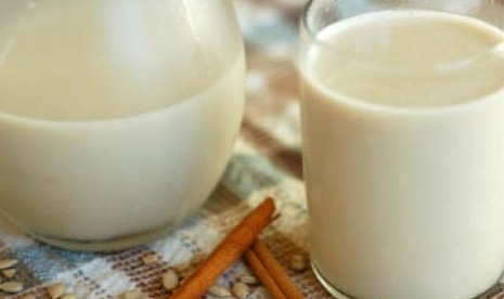 Amankah Konsumsi Susu Mentah? 