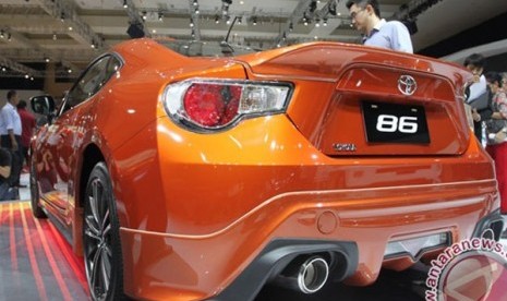 Toyota Siap Pamer GT 86 Atap Terbuka Toyota Siap Pamer GT 86 Atap Terbuka