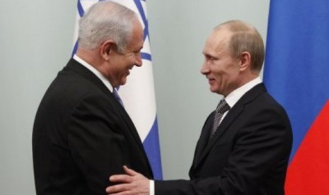Putin Bicarakan Iran-Suriah di Israel