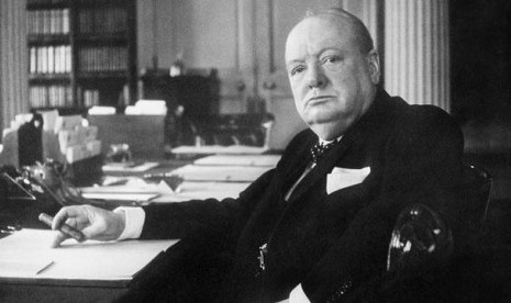 Mitologi Churchill: Pahlawan, Pecundang, Pahlawan ... 