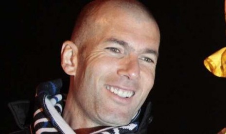 Kisah Zidane ke Tanah Suci