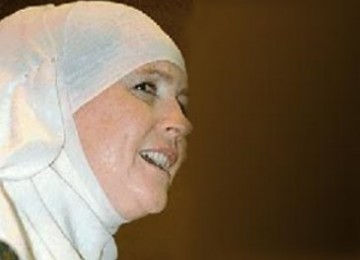 Kisah Mualaf Aminah Assilmi: Dia Korbankan Segalanya Demi Islam