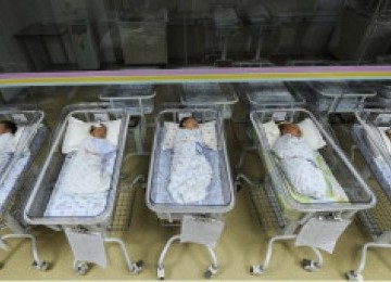 Ditahan di Rumah Sakit, Puluhan Remaja Dijadikan 'Pabrik Bayi' untuk Ilmu Hitam