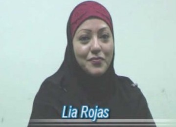Kisah Lia Rojas (2-Habis): Begitu Berilslam, Tiba-tiba Ia Malu Melihat Kakinya Terbuka dan Bercelana Pendek