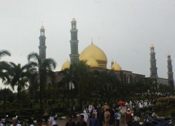 Sstt...Pemkot Depok 'Dekati' Pemilik Masjid Kubah Emas