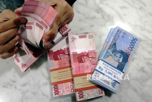 Pilihan terbaik untuk menyimpan uang