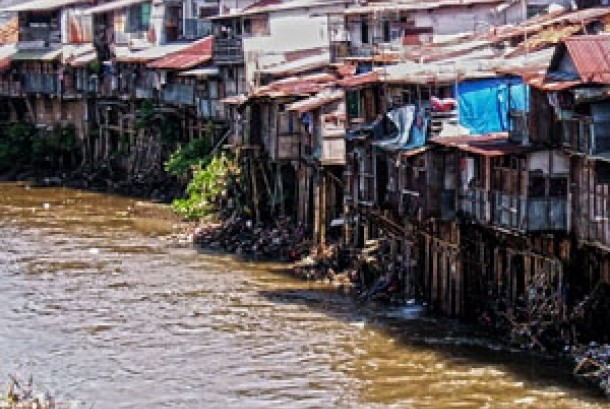 Banyak Bangunan di Pinggir Sungai Picu Banjir  Republika Online
