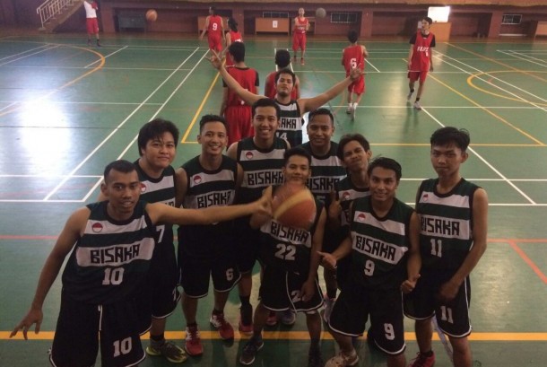 UKM Bola Basket BSI Raih Medali Perak  Republika Online
