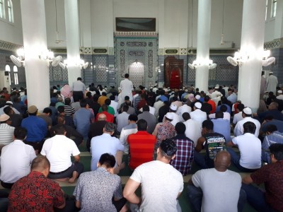 Khusyuknya Shalat Jumat Tiga Bahasa di Masjid Korea | Republika Online