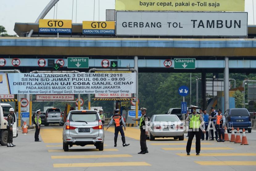 Mulai Hari Ini Aturan Ganjil Genap Di Gerbang Tol Tambun Republika