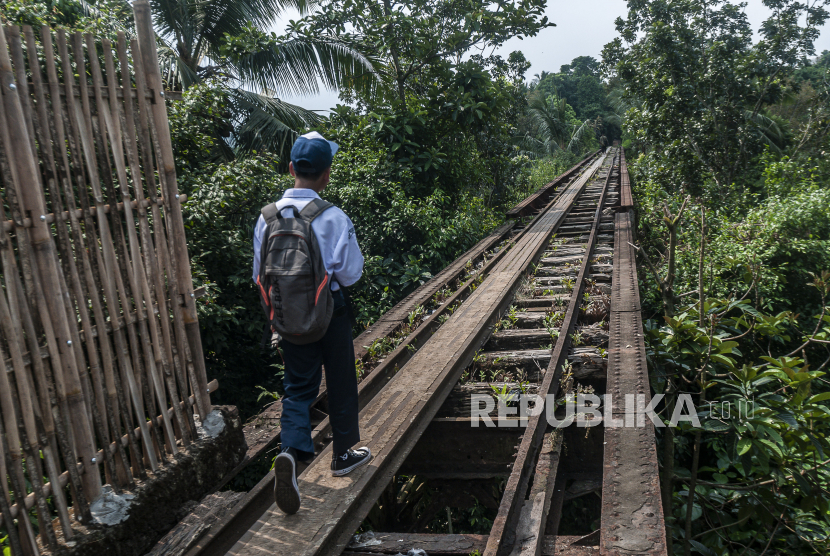 Rencana Reaktivasi Stasiun Rangkasbitung Labuan Republika Online