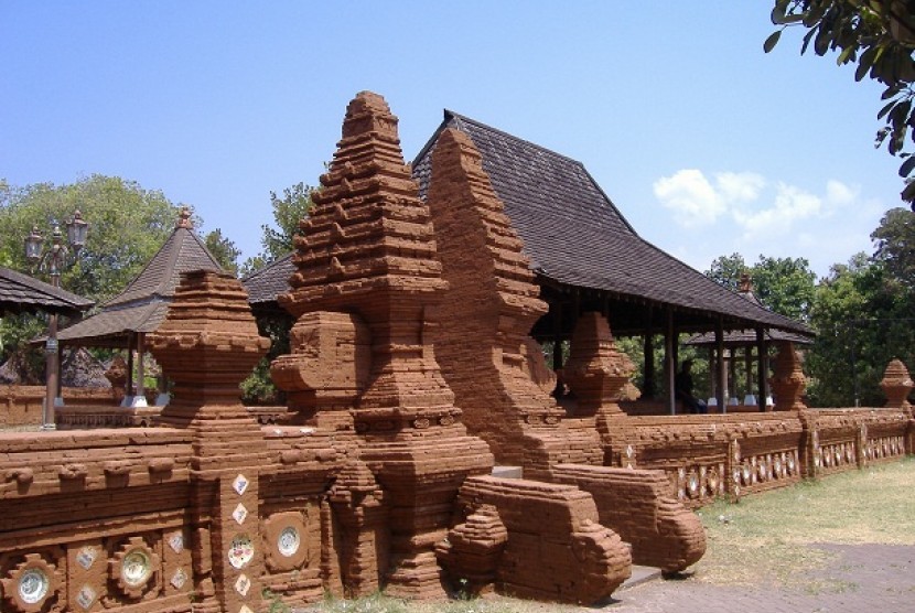 Patung Sunan Gunung Jati di Keraton Kasepuhan Cirebon