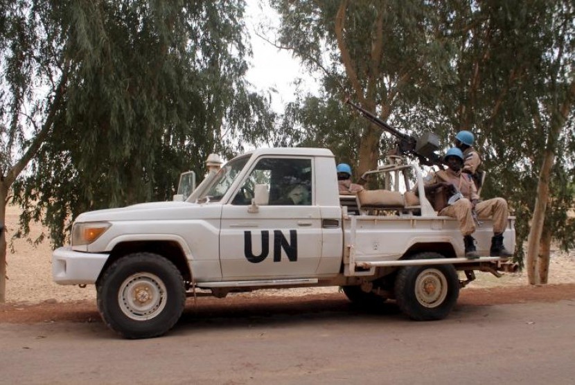 Pasukan penjaga perdamaian PBB berpatroli di Kouroume, Mali.