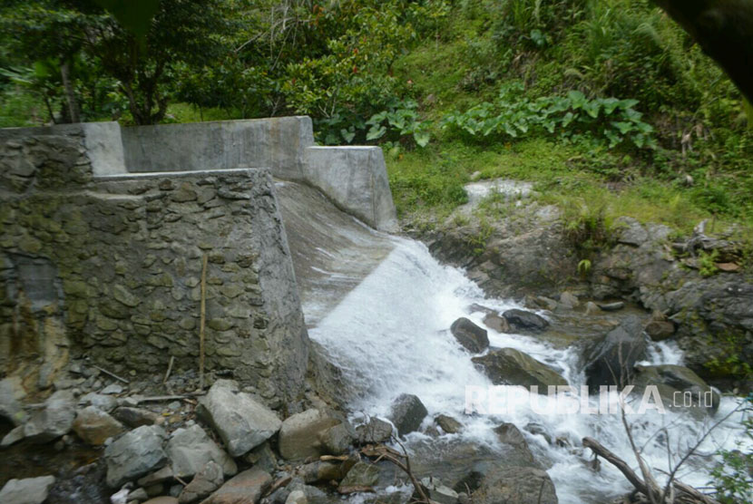 Pembangkit Listrik Mikro Hidro Dibangun di Pelosok Sulawesi | Republika