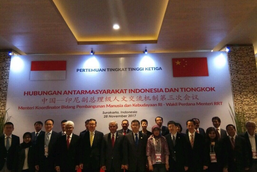 Pertemuan Tingkat Tinggi ke-3 di Bidang Hubungan Antarmasyarakat Indonesia dan Cina di Solo.