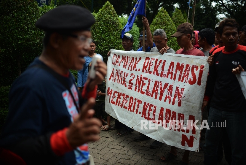 Nelayan Desak Klhk Cabut Izin Reklamasi Teluk Jakarta Republika Online