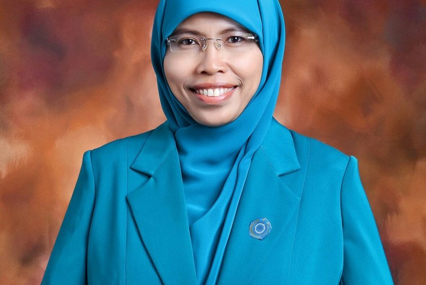 Siti Muntamah Oded MD (Istri Wakil Wali Kota Bandung)