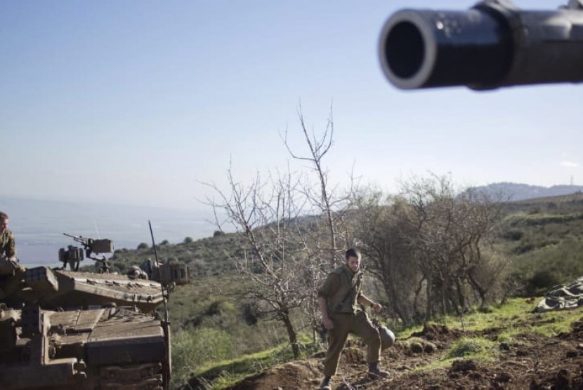 Tentara Israel di dekat perbatasan Israel-Lebanon.