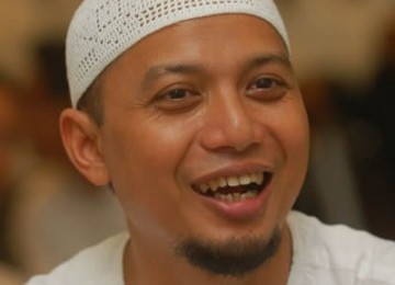 Lima Hal yang Dilakukan Ust Muhammad Arifin Ilham Saat Dipatok Ular | Republika Online - ust-muhammad-arifin-ilham-_120117095050-225