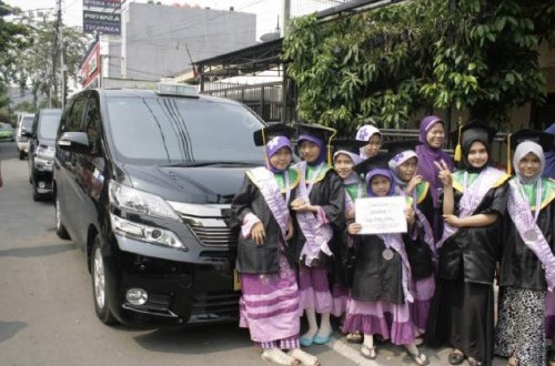 wisudawan-dari-rumah-quran-violet-_150618164616-843.jpg
