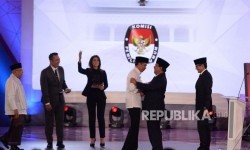 Pengamat Nilai Debat Pertama Capres Membosankan