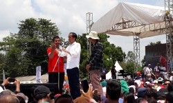 Jokowi: Nanti Pengangguran Dapat Insentif, Tapi ...