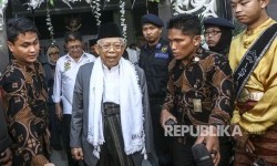 Tiba di Bandung, Kiai Ma'ruf Disambut Musik Kendang Sunda