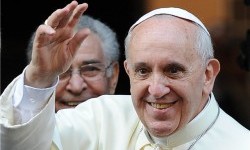 Paus Mengutuk Orang yang Mengatakan Muslim Teroris
