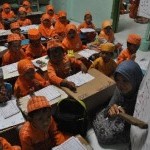 Mendidik Anak Soleh