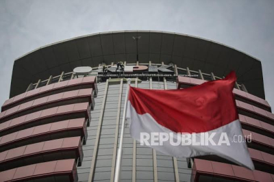 DPR Didorong Bentuk Pansus Tuntaskan Skandal Impor Beras Bulog Genpop