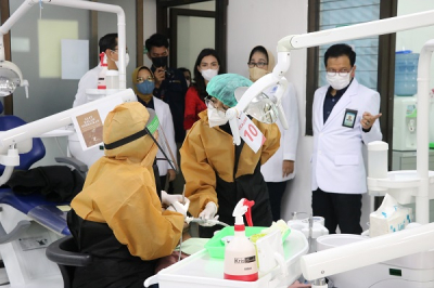 Buruh Gendong Pasar Beringharjo Jadi Sasaran Bakti Sosial Fkg Ugm Jurnal