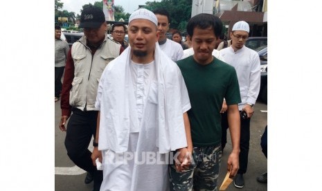  Ustaz Arifin Ilham saat menjemput Nurul Fahmi.