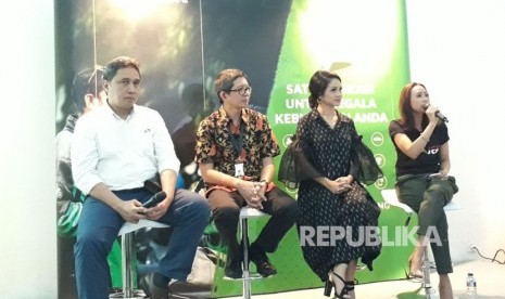 (Dari ki-ka) Dirjen Kebudayaan Kemendikbud Hilmar Farid, Wakil Kepala Bekraf Ricky Pesik, penyanyi Andien Aisyah, Chief HR GoJek Indonesia Monica Oedang